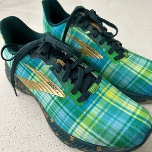 Brooks Launch 8 Lucky, women’s size 8 limited edition!